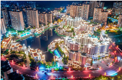 918博天堂欢乐小镇：盛世华诞，共享夜市璀璨国庆夜，逛不一样的夜市