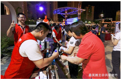 918博天堂欢乐小镇：盛世华诞，共享夜市璀璨国庆夜，逛不一样的夜市